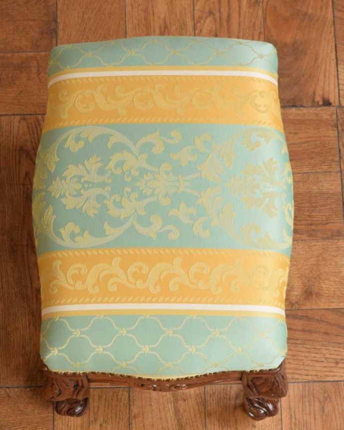 アンティーク調椅子の座面