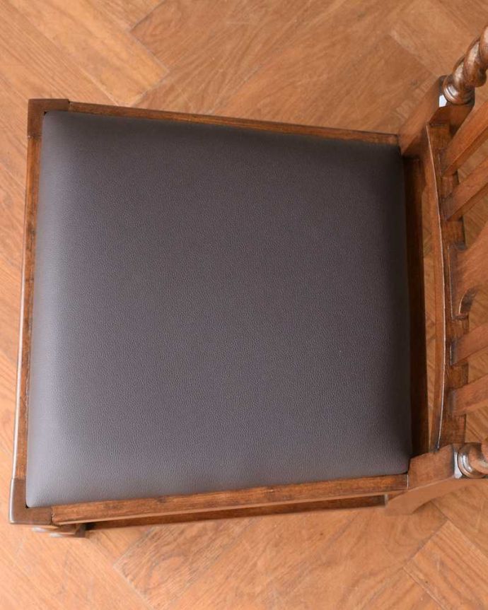 アンティーク風チェアの座面