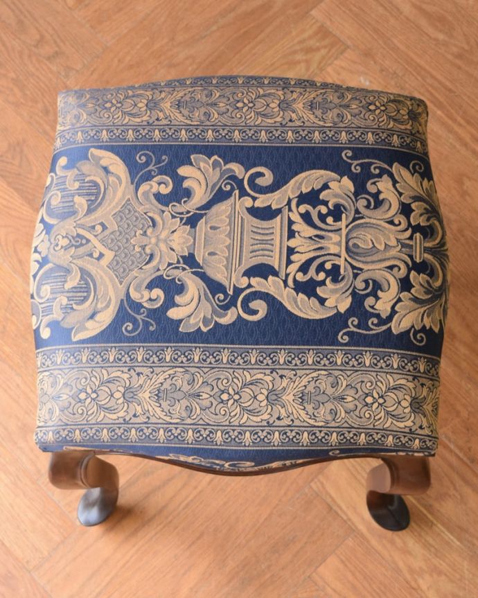 アンティーク調椅子の座面