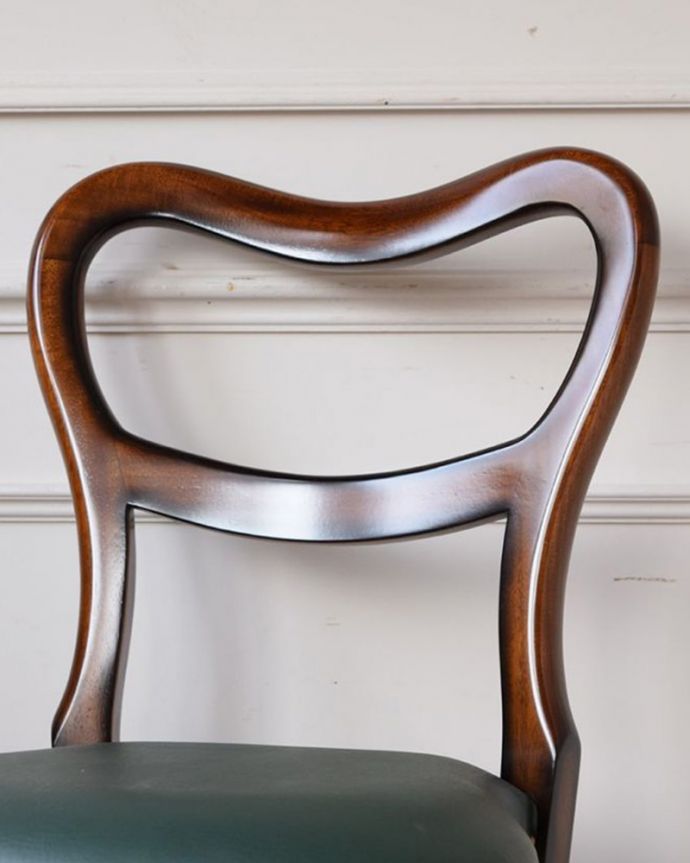 おしゃれなアンティーク風チェア