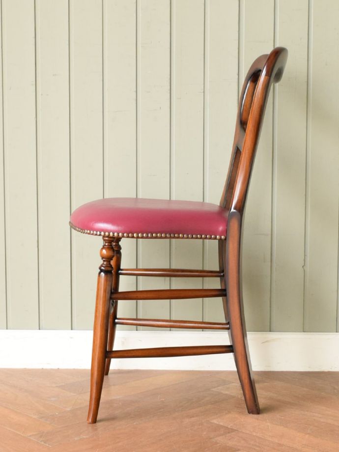 アンティーク調の横顔