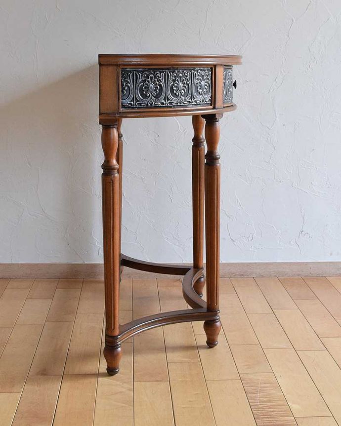 アンティーク風の家具 アンティーク風 アンティーク風木製コンソールテーブル(引き出し付き)。グルッと180度。(y-225-f)