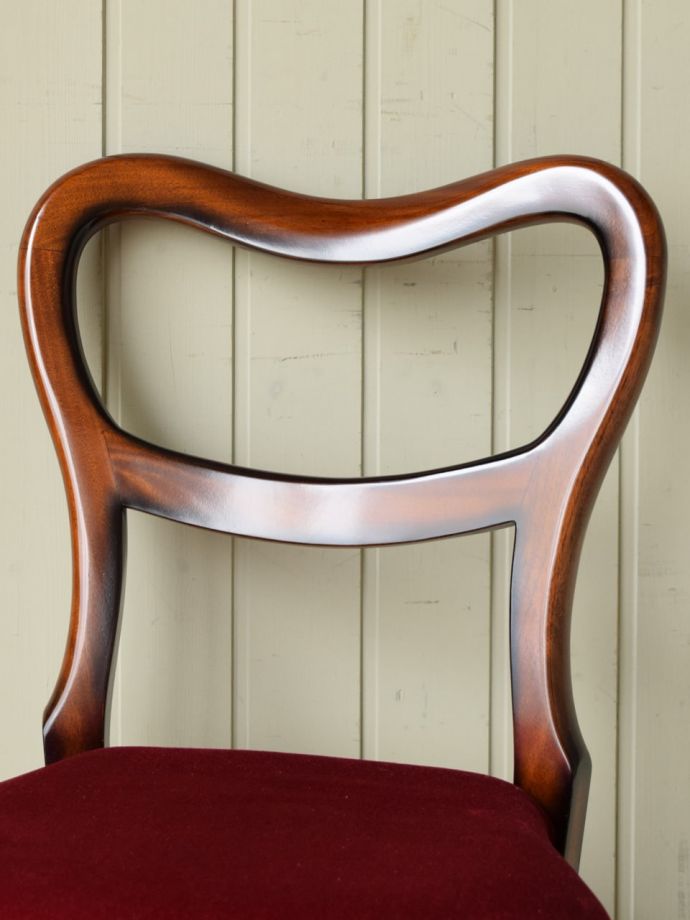 おしゃれなアンティーク風チェア