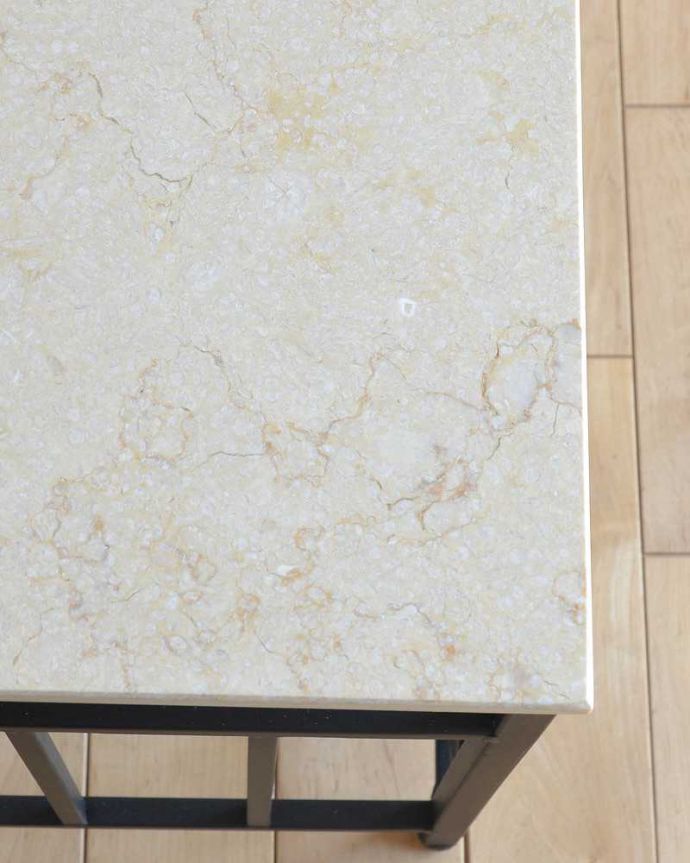 サイドテーブルの天板