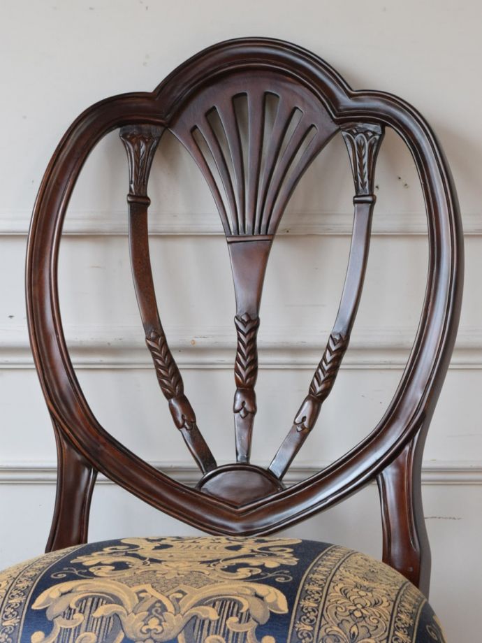 おしゃれなアンティーク風チェア