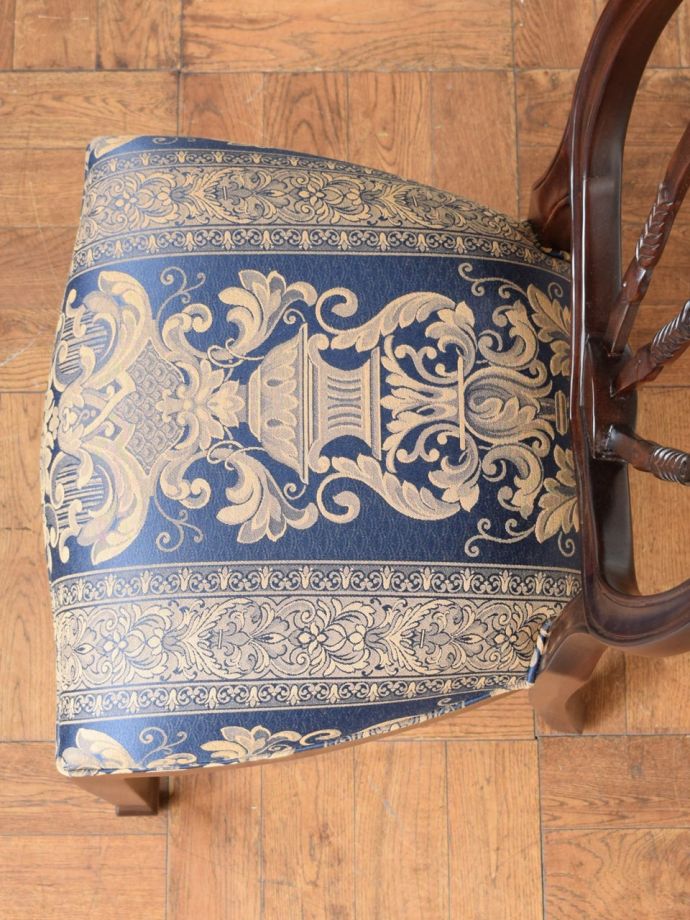 アンティーク風チェアの座面