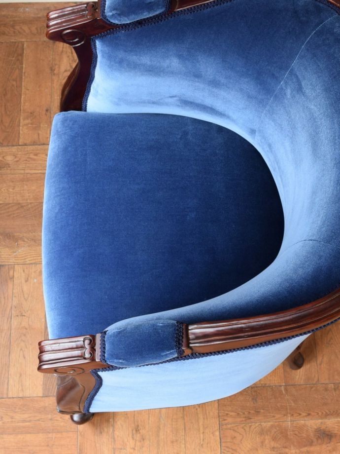 アンティーク調ソファの座面