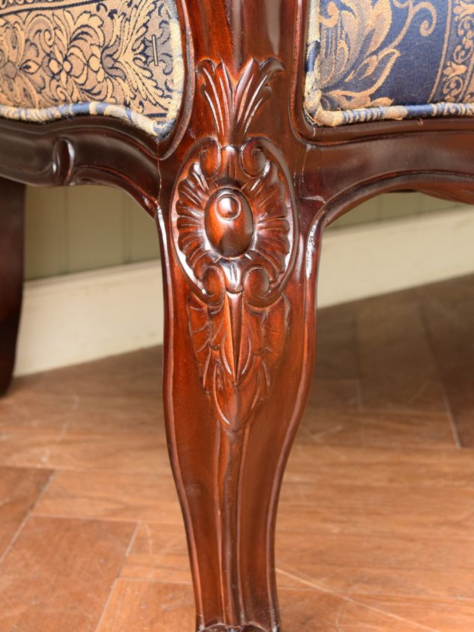 足元まで美しいデザイン