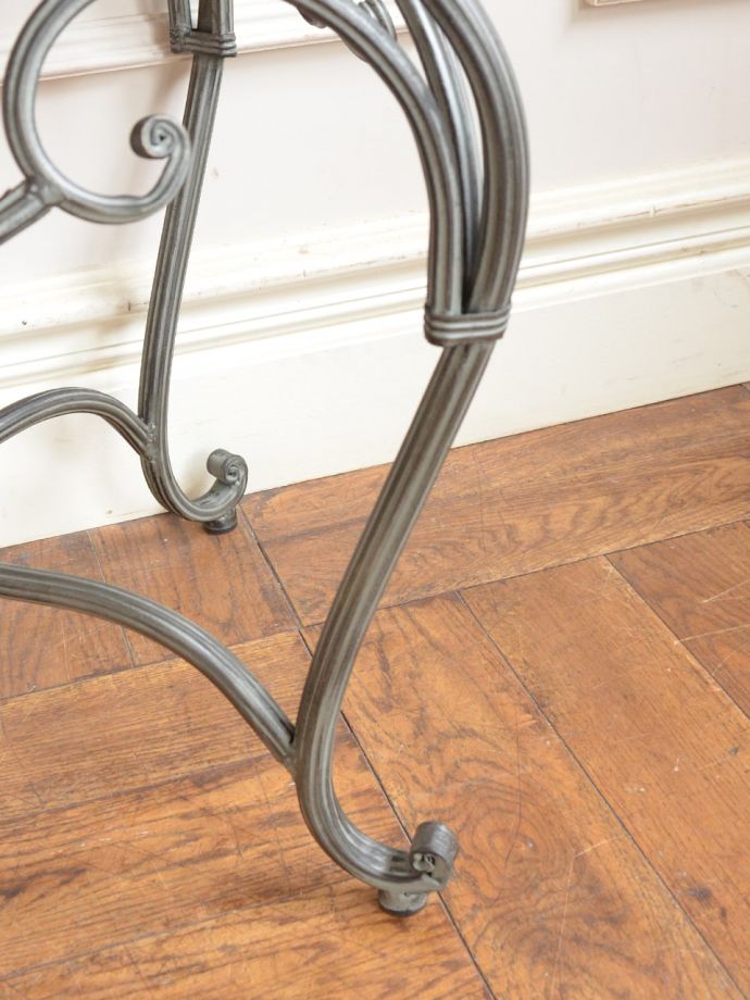 アンティーク風の猫足