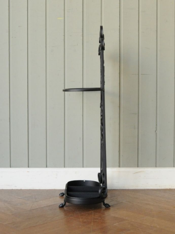 傘立ての反対側