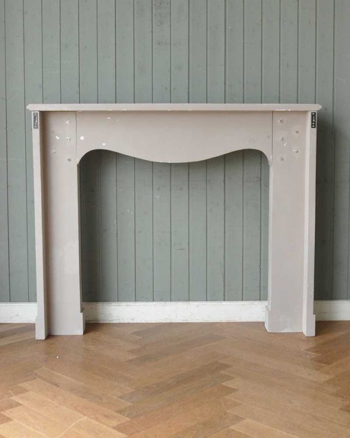 アンティーク風の家具 アンティーク風 アンティーク風マントルピース(コンソールテーブル)。後ろから見ても後ろはこんな感じです。(y-243-f)