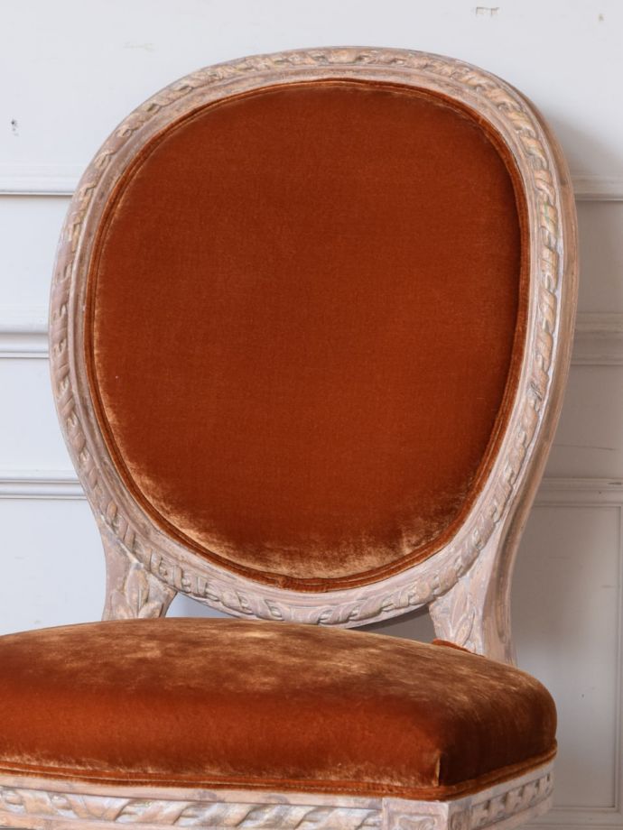 おしゃれなアンティーク風チェア