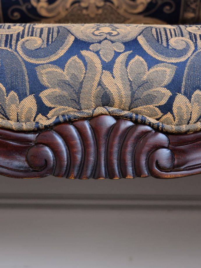 アンティーク風チェアの装飾