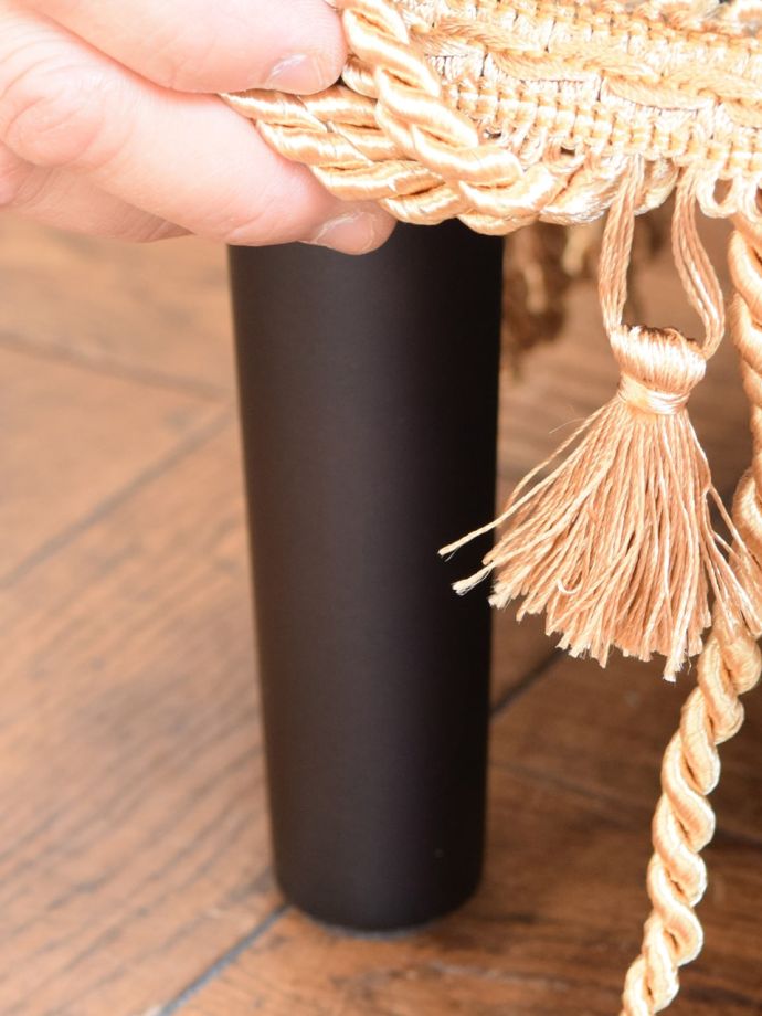 アンティーク調椅子の脚