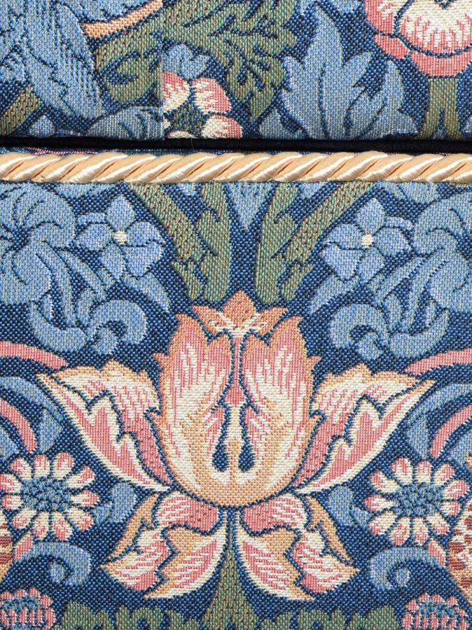 ウィリアムモリス風のベンチ