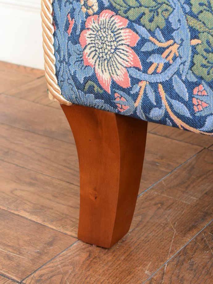 アンティーク調椅子の脚