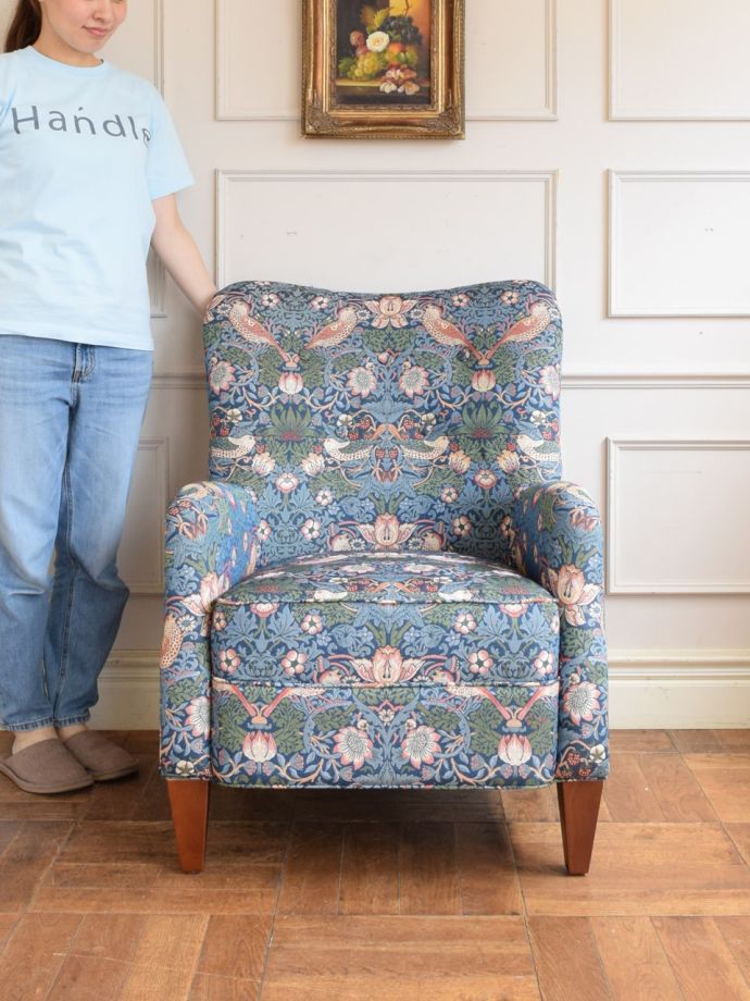 ウィリアムモリス風のアームチェア