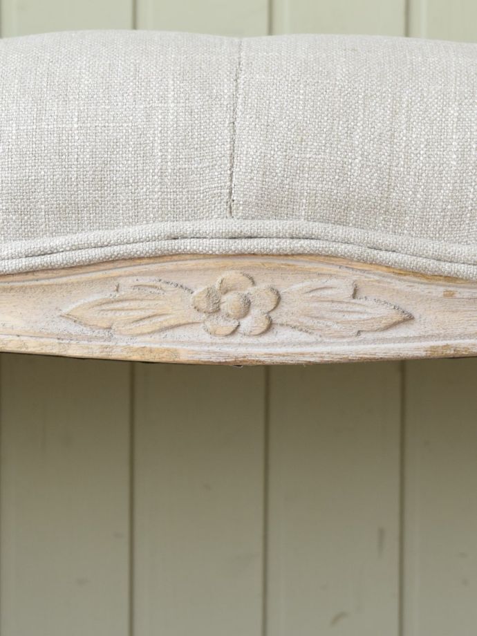 アンティーク調椅子の装飾