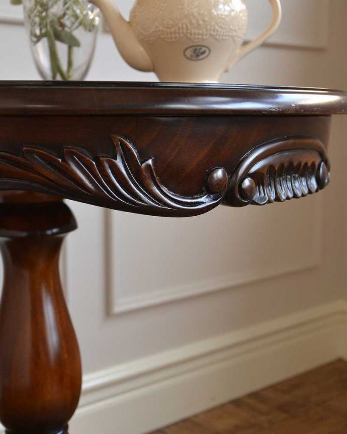 サイドテーブルの装飾