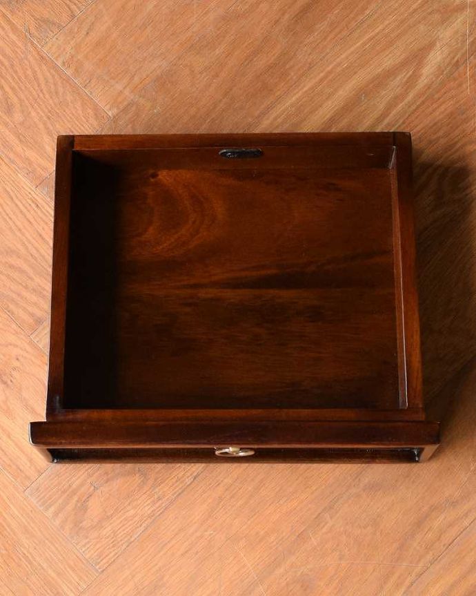 コンソールテーブルの引き出し