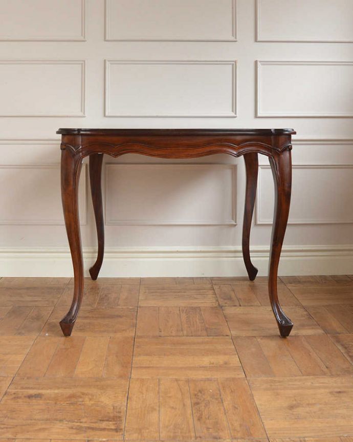 テーブルの側面