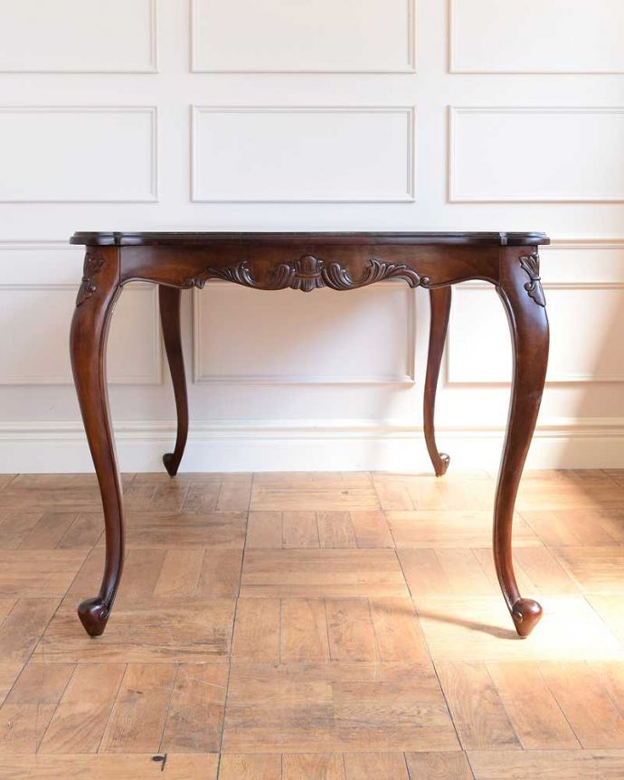 テーブルの側面