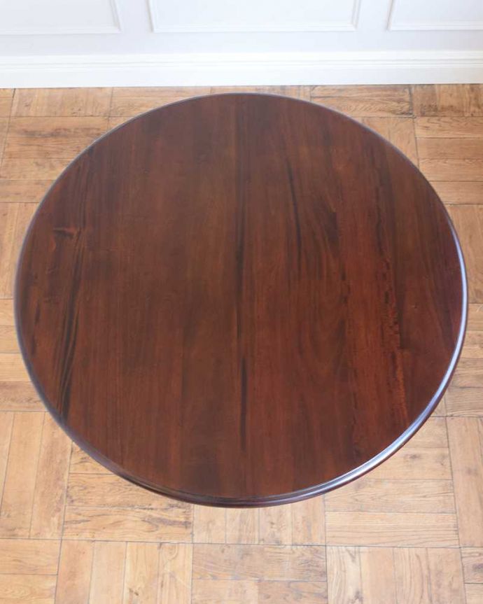 アンティーク家具屋が選んだ、アンティーク風のラウンドテーブル(y-280