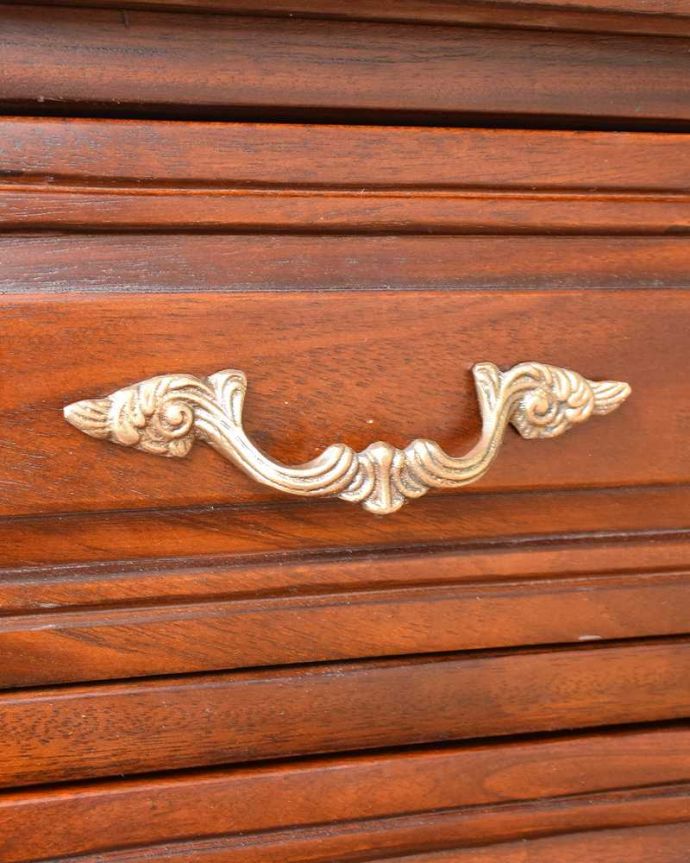 テレビ台の取っ手