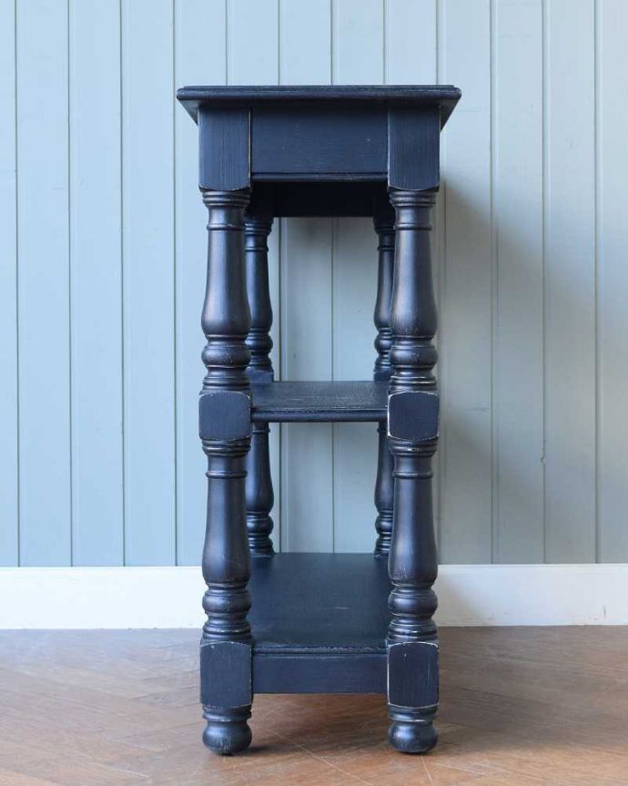 アンティーク風の家具　アンティーク風　アンティーク家具屋が選んだ、アンティーク風のコンソールテーブル。クルッと回転。(y-297-f)