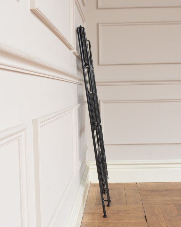 折りたたみが出来る構造