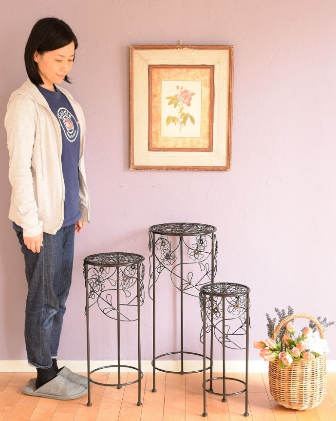 アンティーク風のフラワースタンド