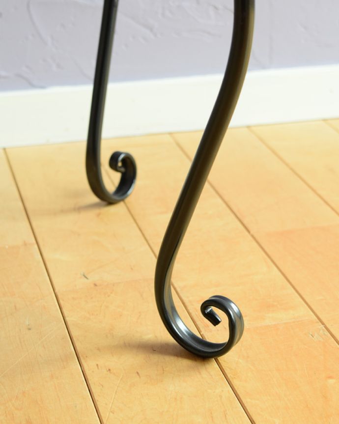 フラワースタンドの脚