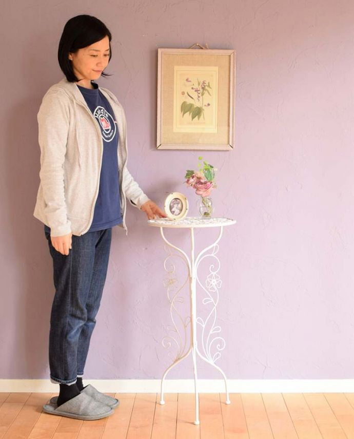 アンティーク風のフラワースタンド