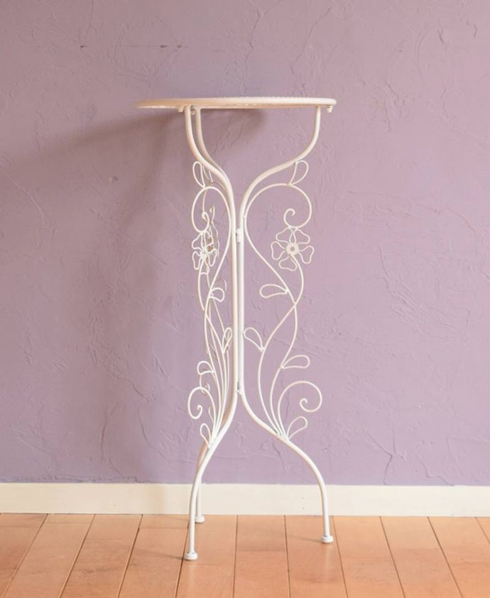 フラワースタンドの側面