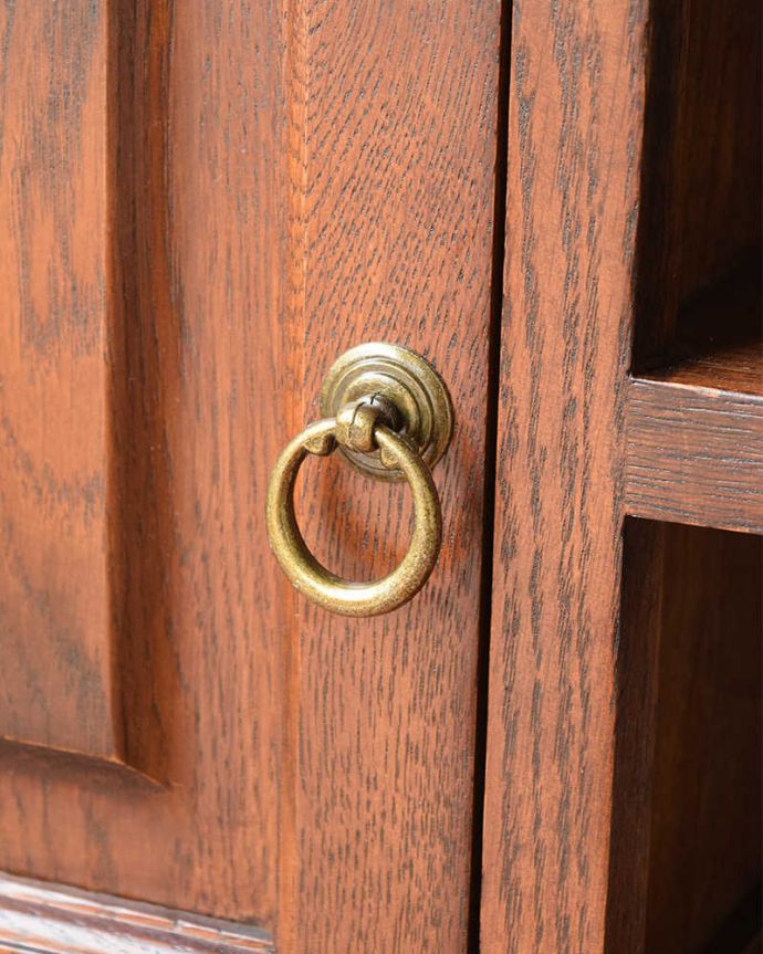 テレビ台の取っ手