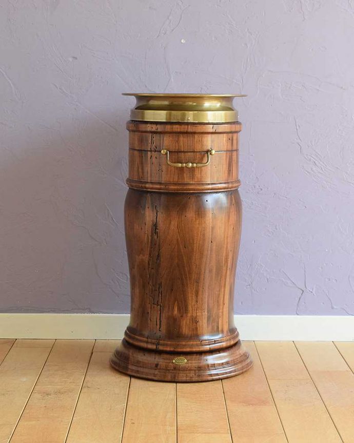 傘立ての反対側