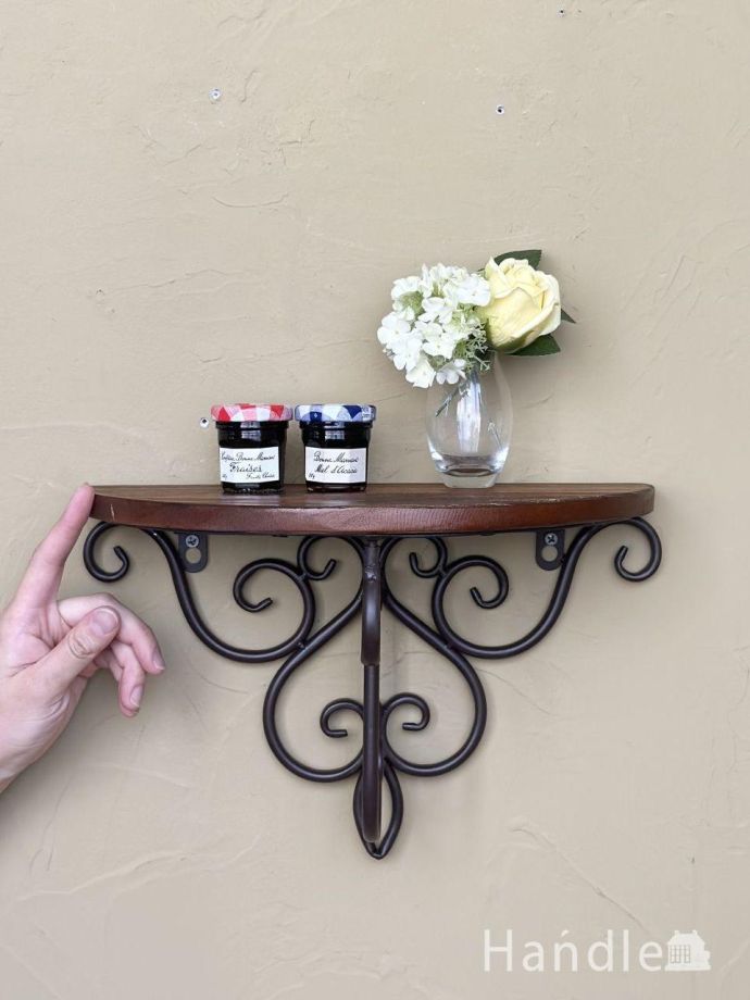 おしゃれなウォールシェルフ