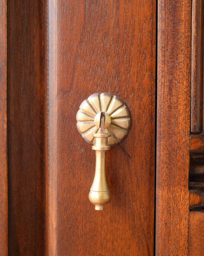 デスクの取っ手