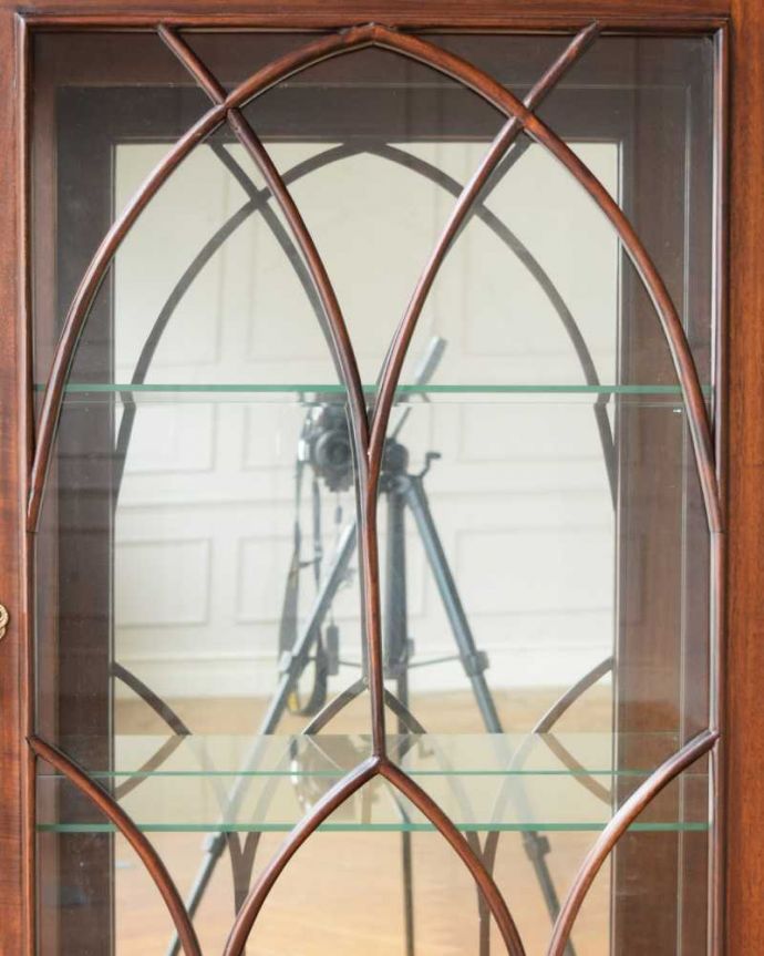 キャビネットの装飾