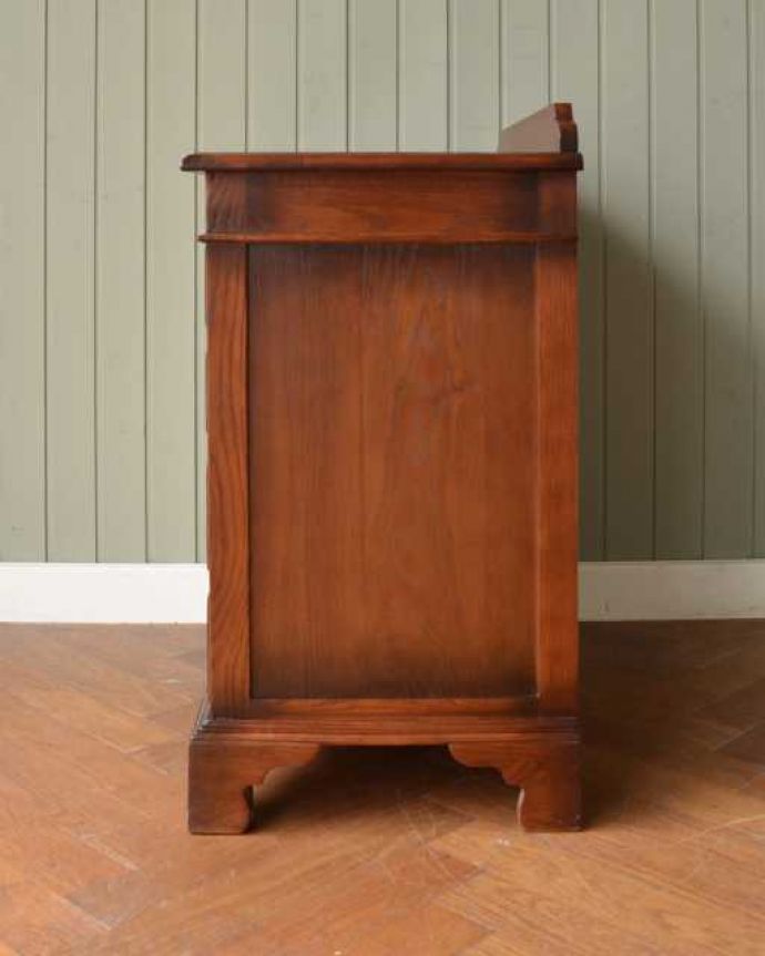 チェストの側面