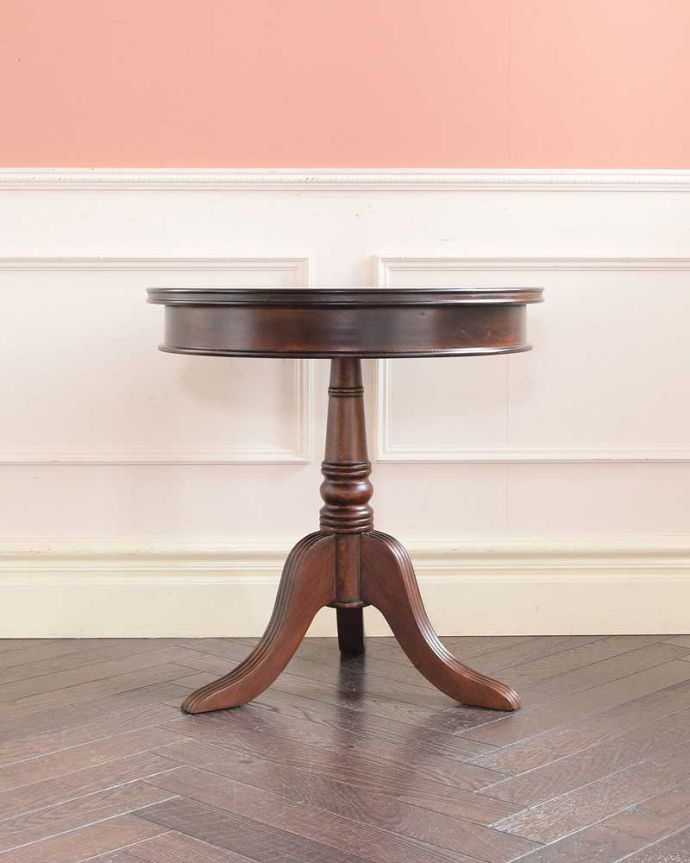 オケージョナルテーブルの側面