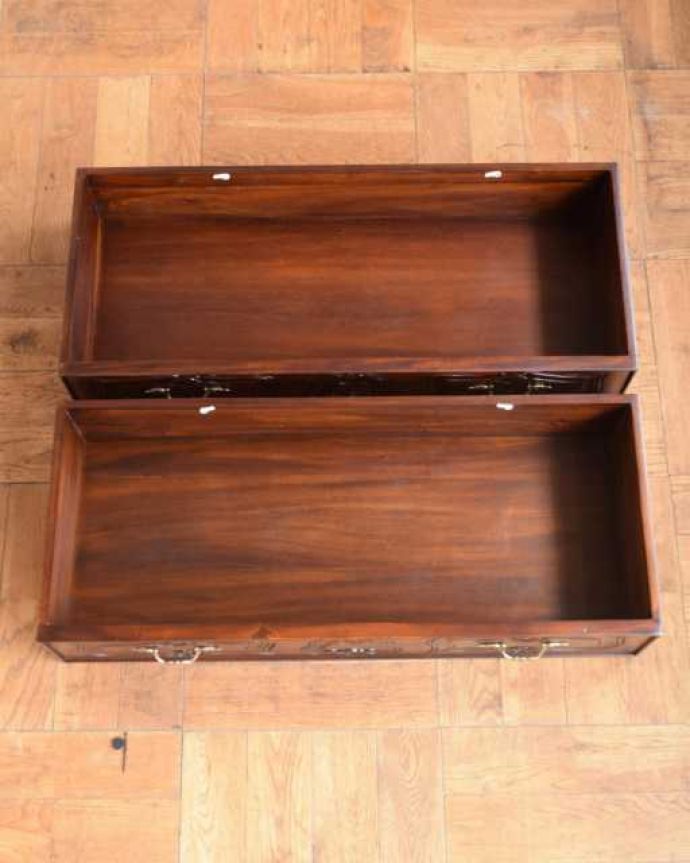 アンティーク風チェストの引き出し