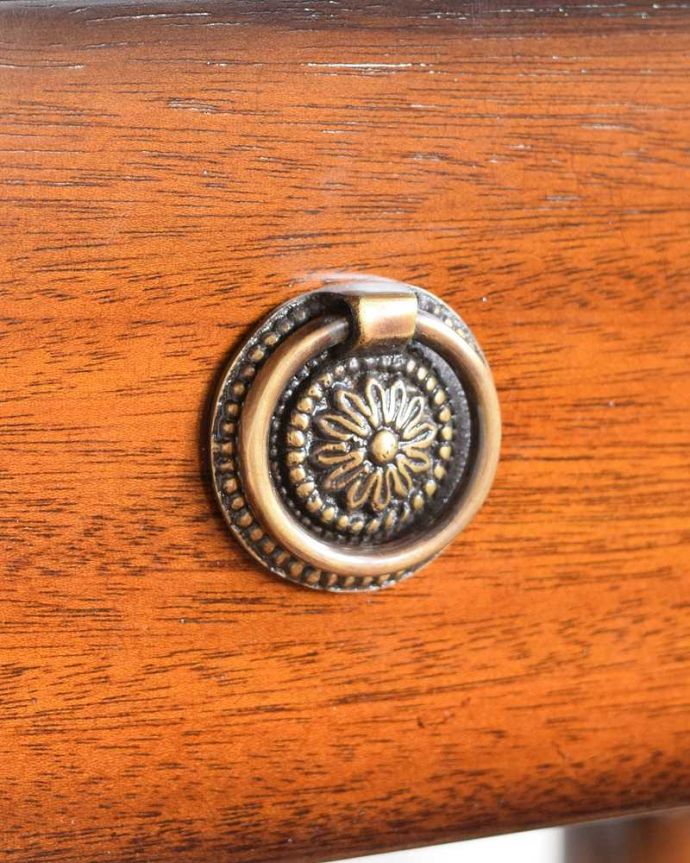 アクセサリーの様な取っ手