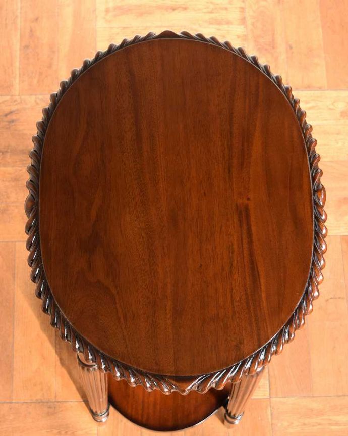 アンティーク風サイドテーブルの天板