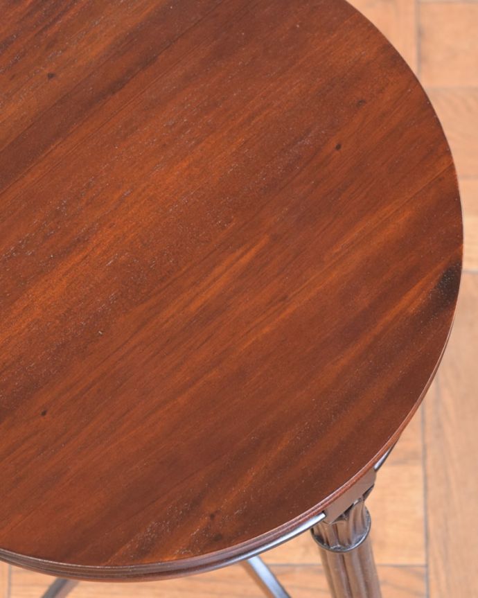 サイドテーブルの天板