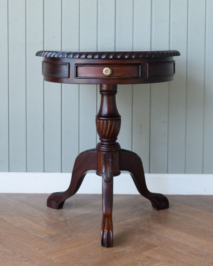 テーブルの裏側