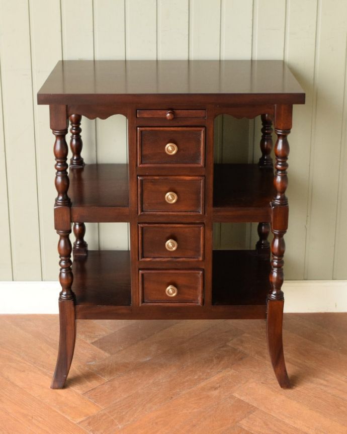 オープンシェルフの棚板