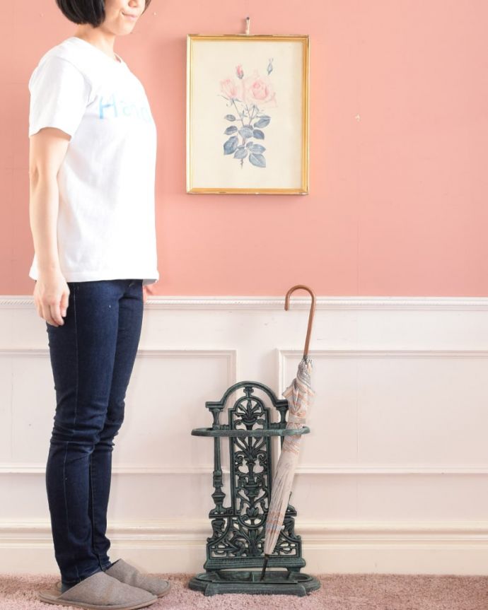 アンティーク風のおしゃれな傘立て