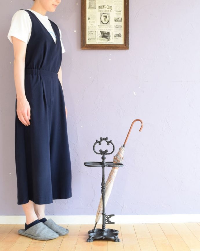 アンティーク風のおしゃれな傘立て