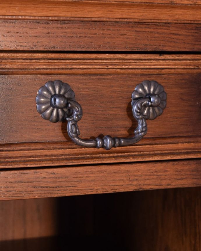 アンティーク風　スリッパラック・W60　素敵な取っ手アンティーク風のデザインが美しい取っ手。(y-413-f)